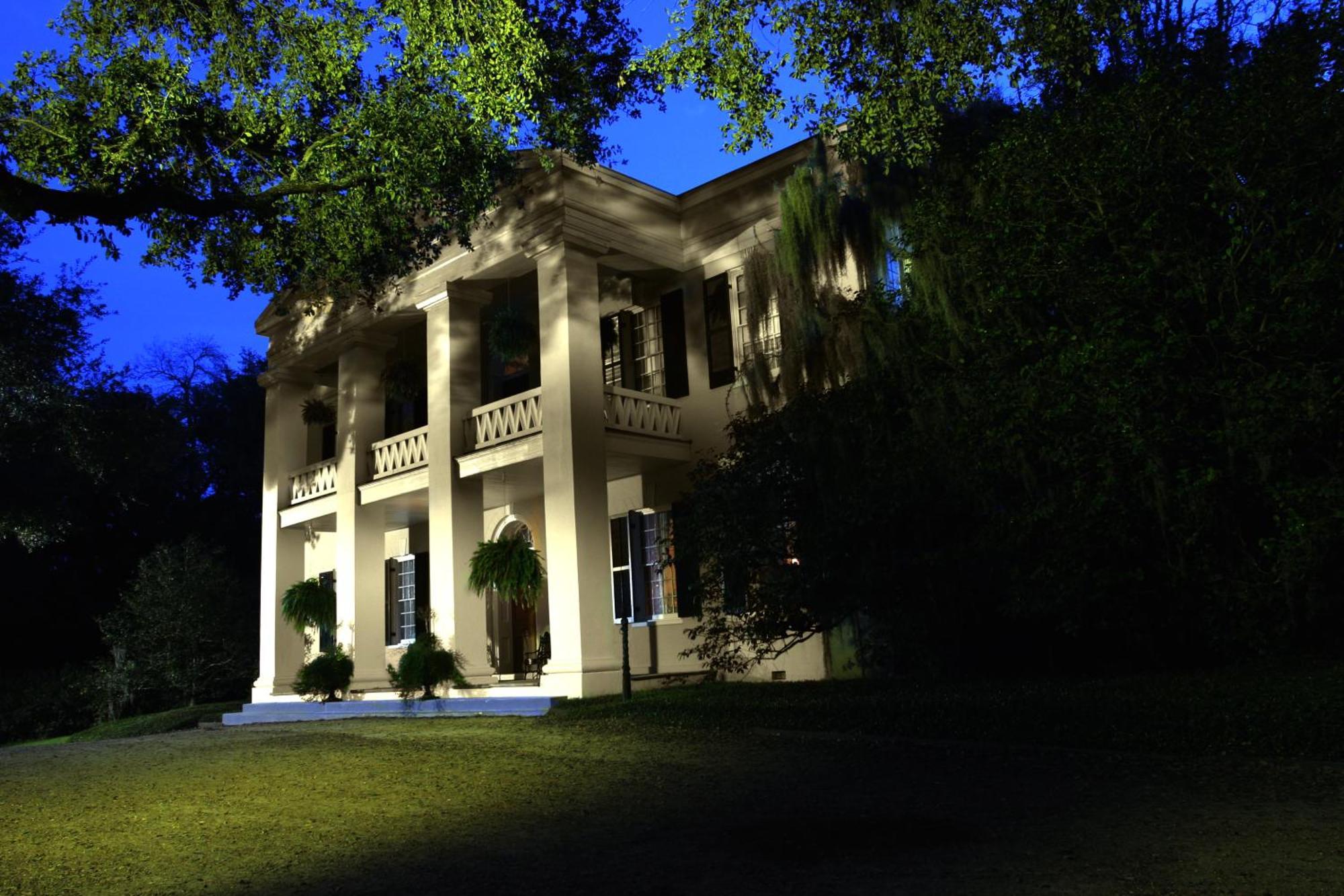 Monmouth Historic Inn Натчез Экстерьер фото